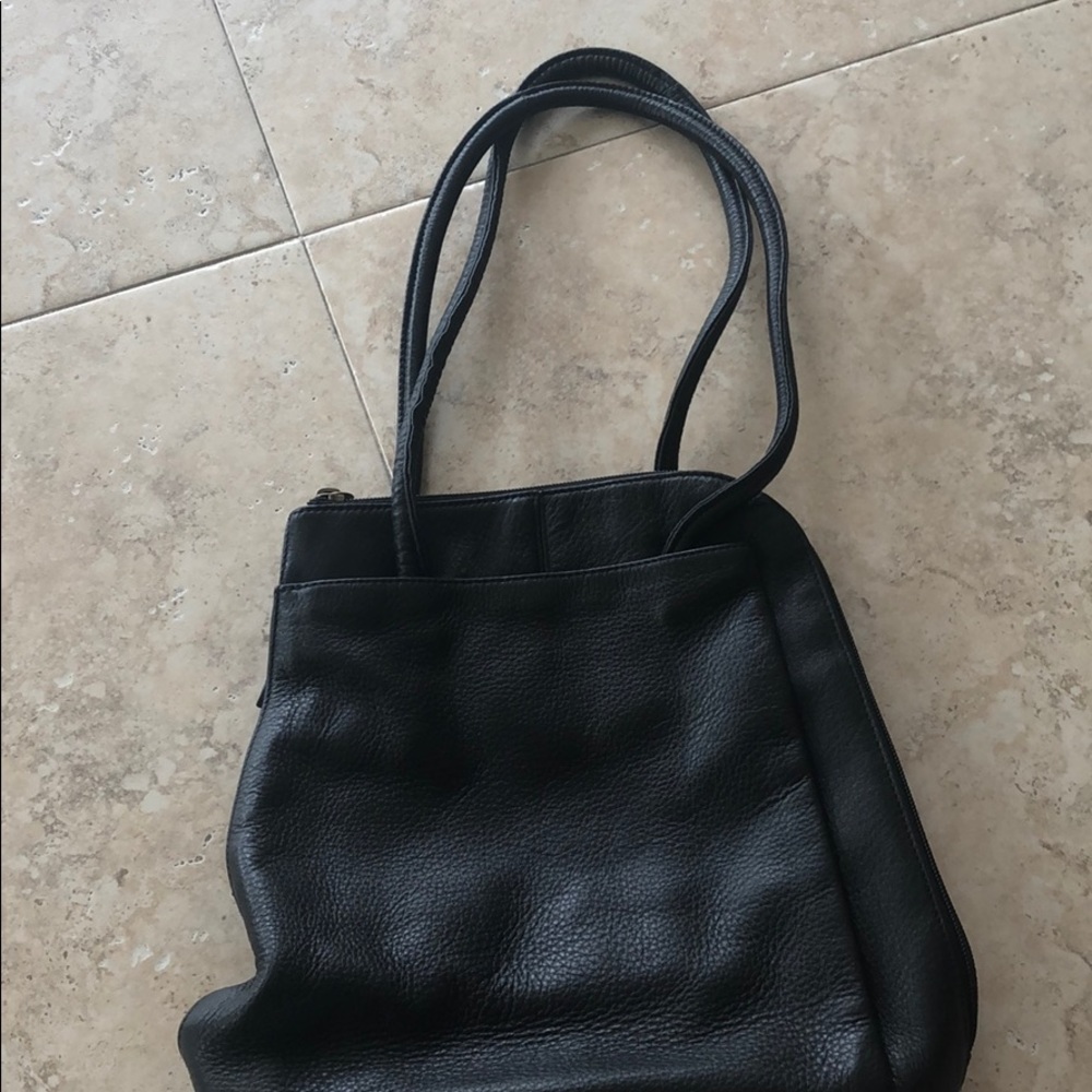 Clark’s Black leather purse